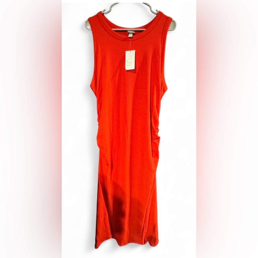 Sleeveless Ribbed Midi Dress - Red